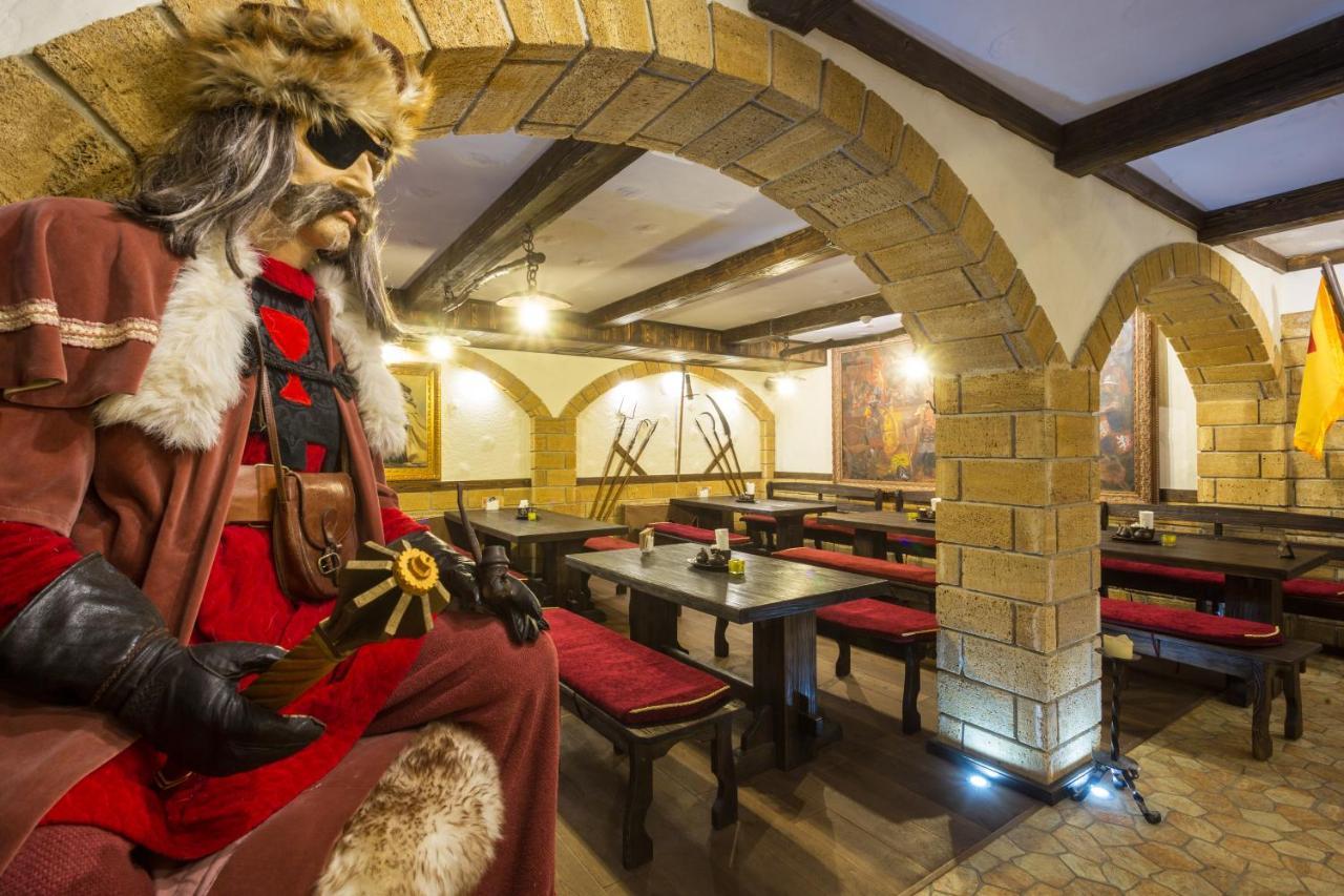 Zamek Luzec & Wellness 4* Карлові Вари