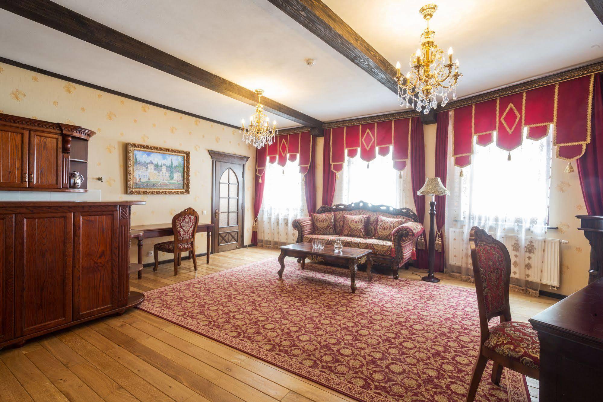 Zamek Luzec & Wellness 4* Карловы Вары