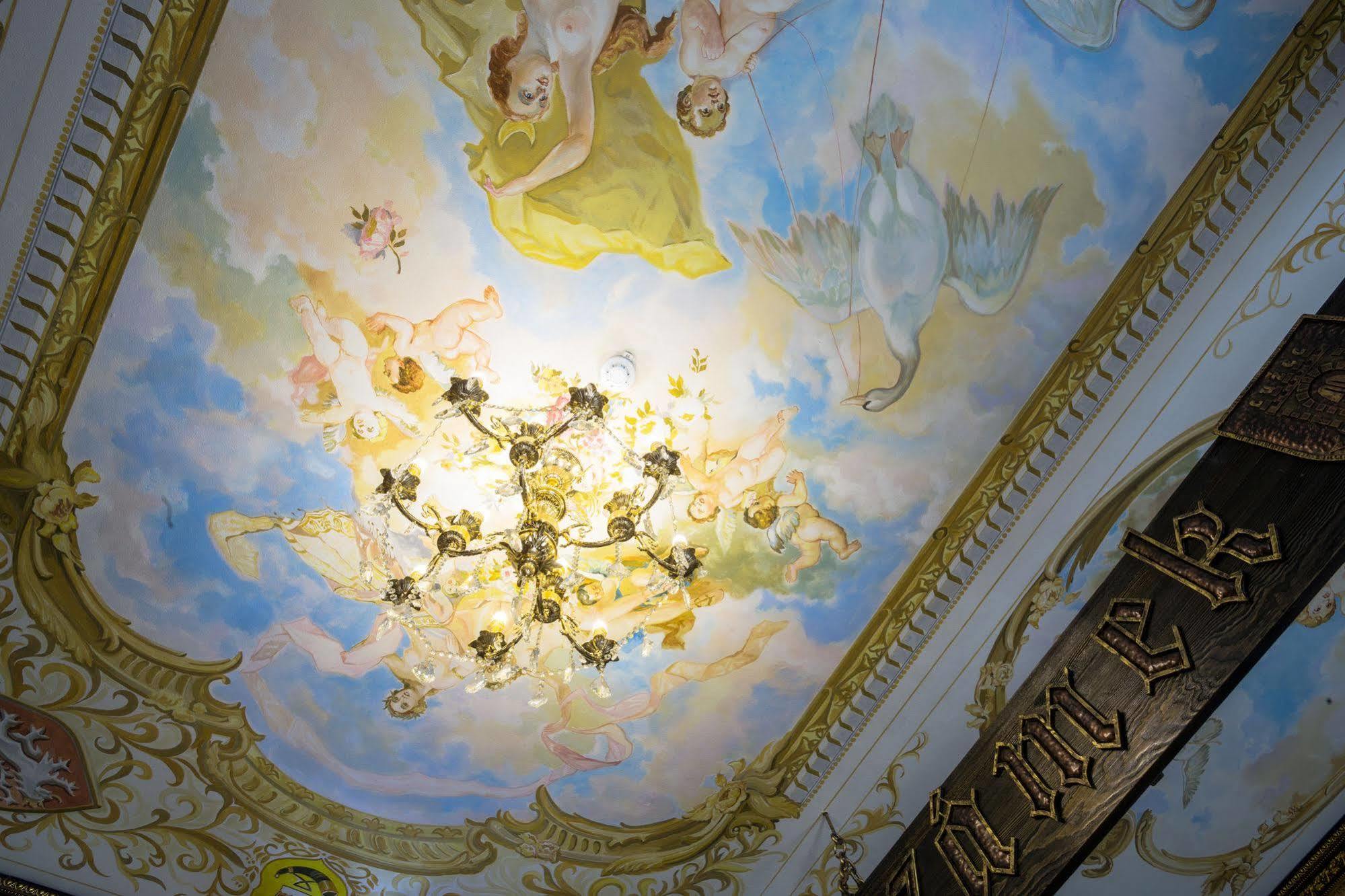 Zamek Luzec & Wellness Hotel Karlovy Vary