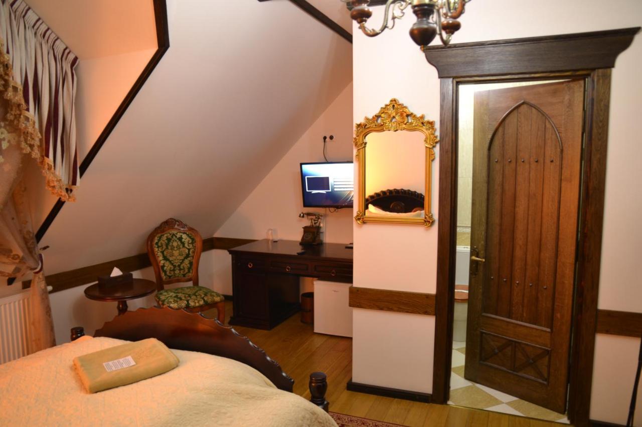 Zamek Luzec & Wellness Отель Карловы Вары
